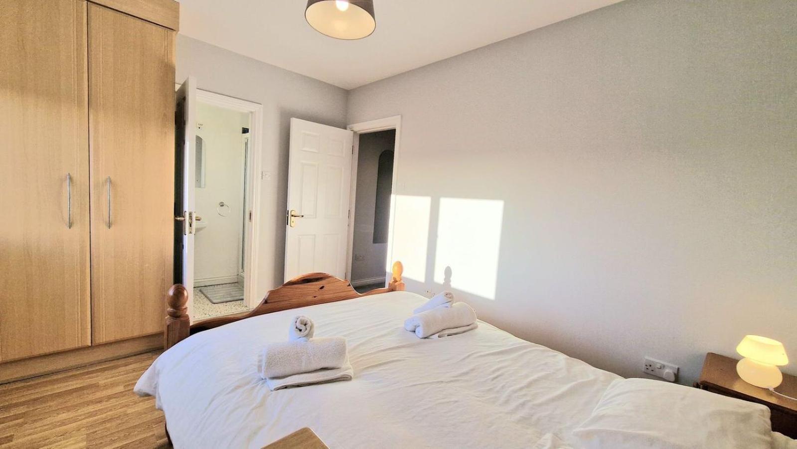Cosy 3 Bedroom All Ensuites Galway Exteriér fotografie